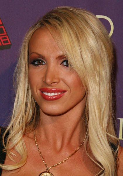 nikki benz 2022